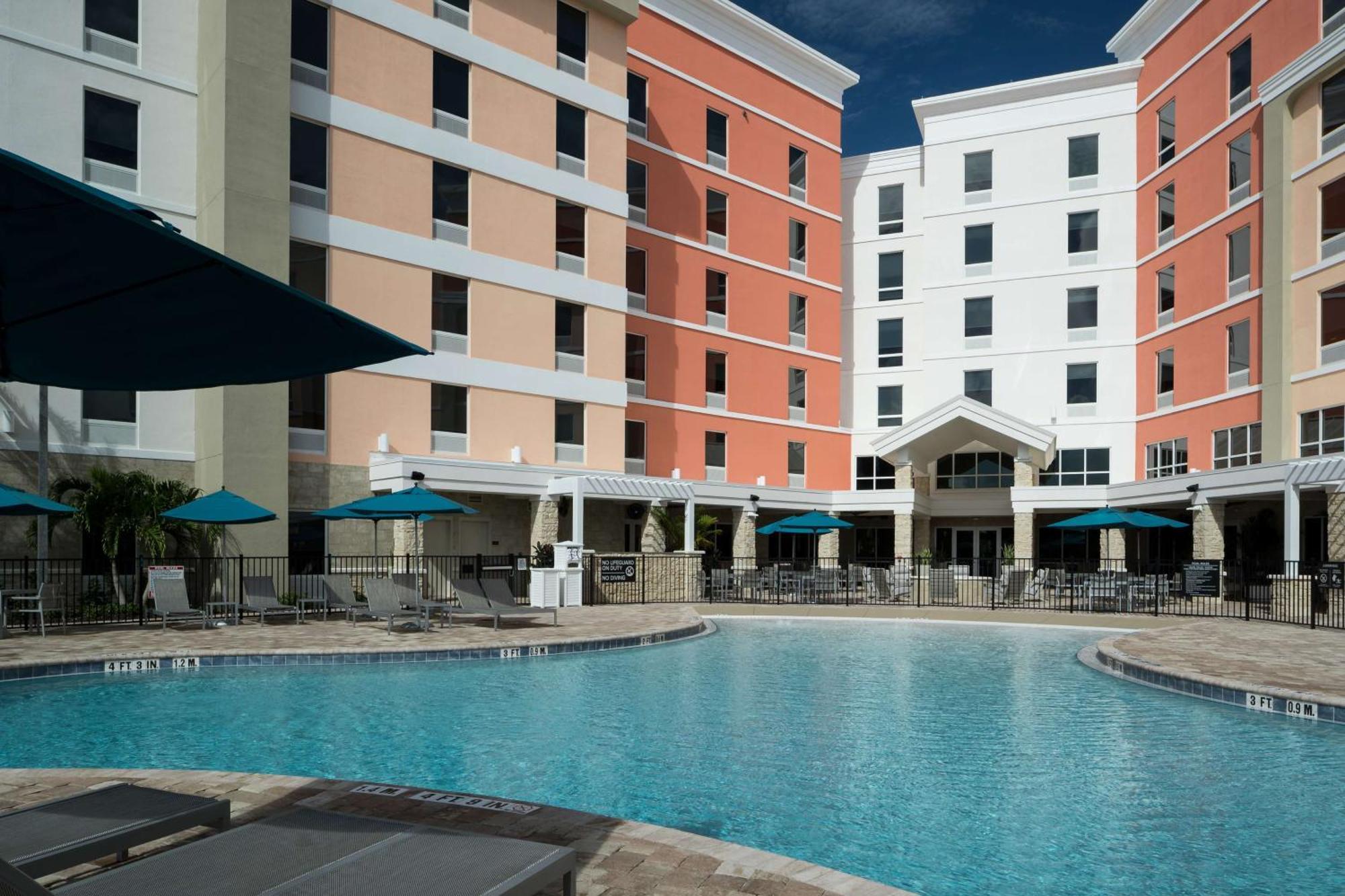 Home2 Suites By Hilton Cape Canaveral Cruise Port Экстерьер фото
